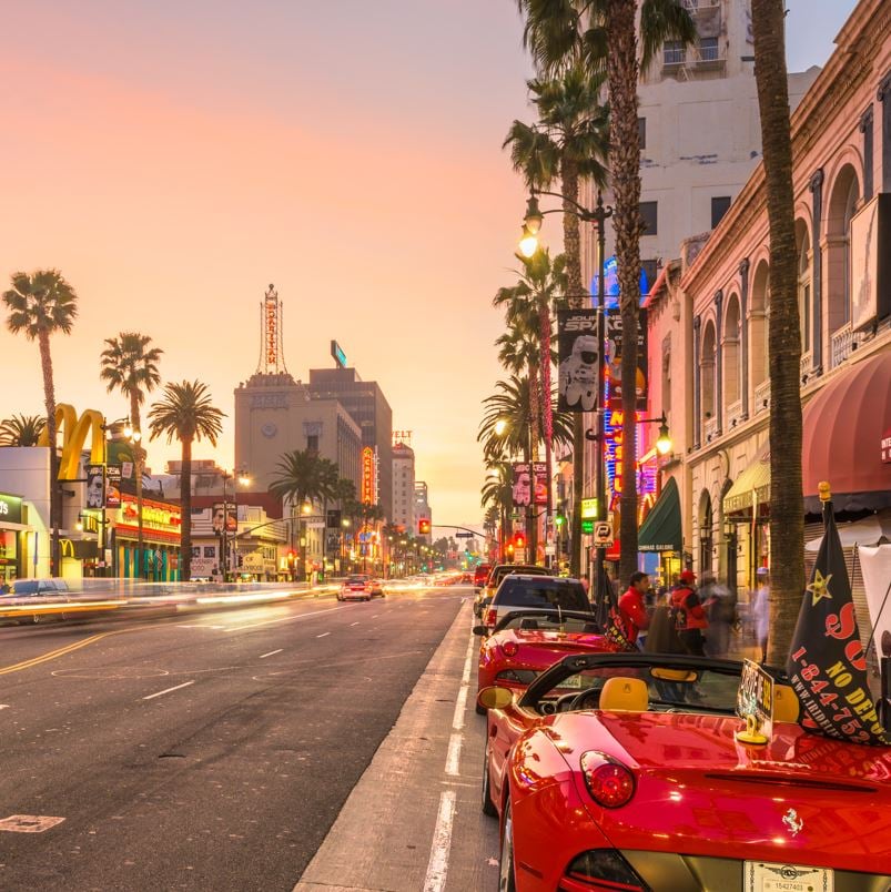 Los-angeles-street-with-cars